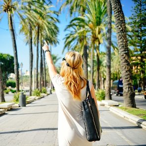 5 Tips for Taking Care of Your Hair While Traveling