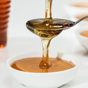 4 Incredible Benefits of Honey for Your Skin