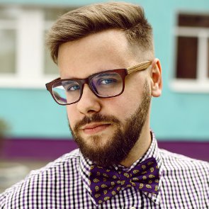 6 Things to Know About Dating a Hipster